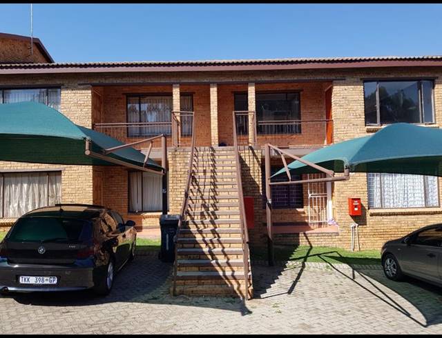 2 BEDROOM PROPERTY TO RENT IN MEREDALE